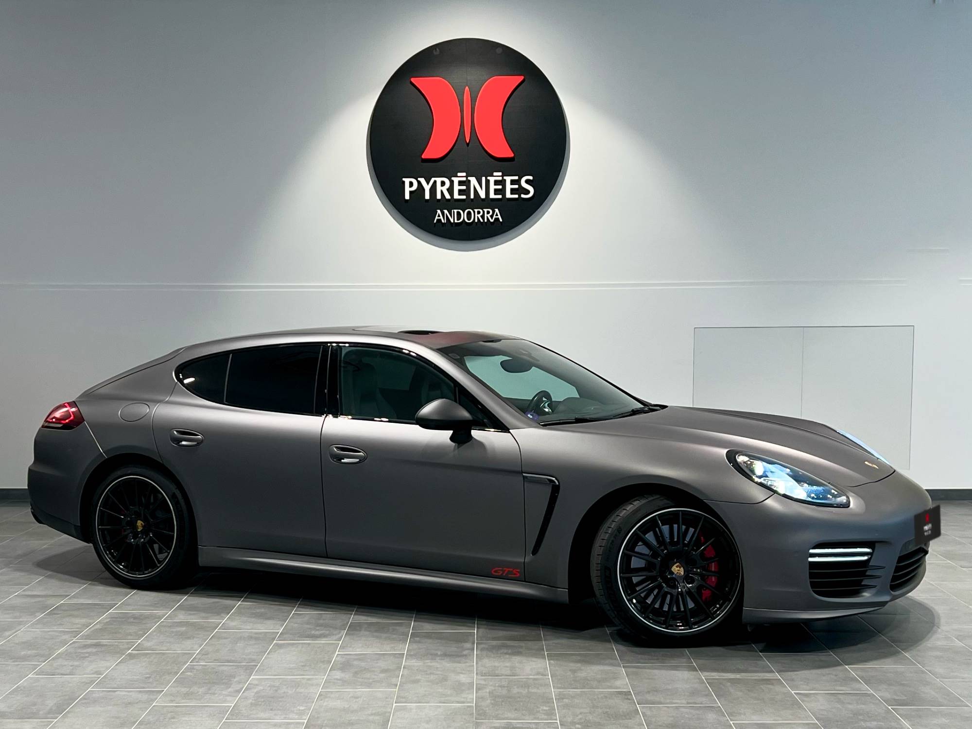 Porsche Panamera GTA