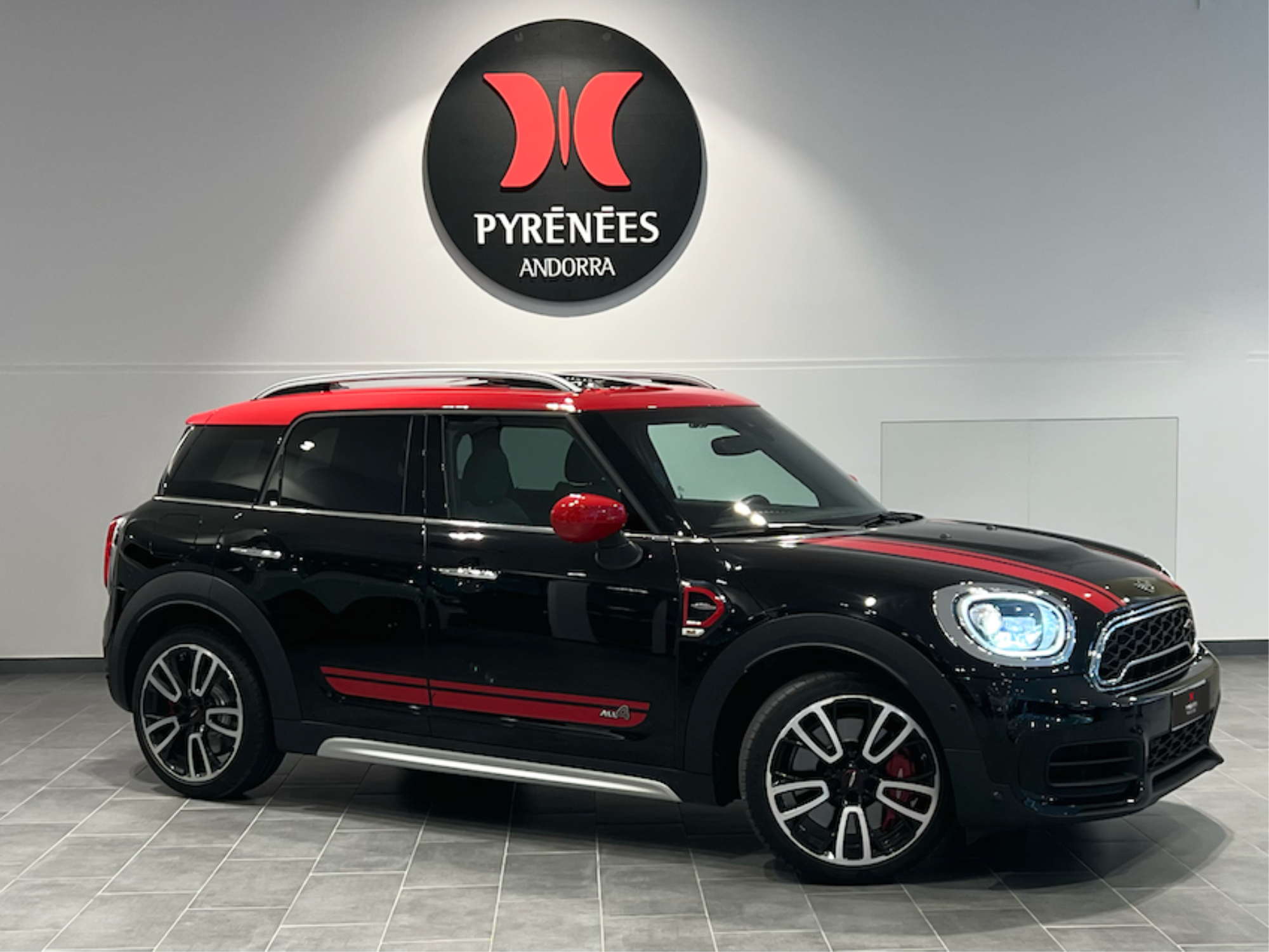 MINI JCW Countryman 