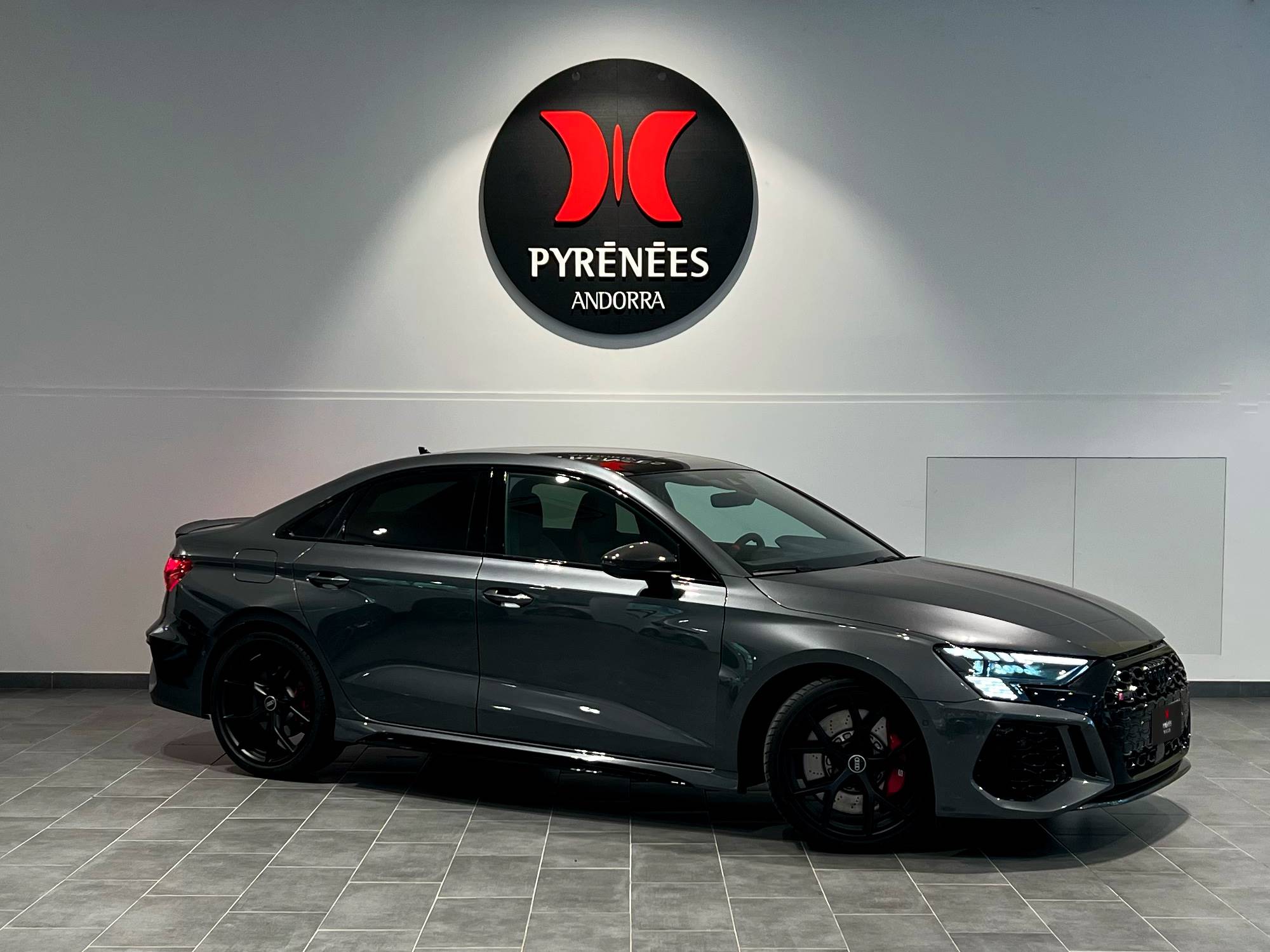 Audi RS3 SEDAN